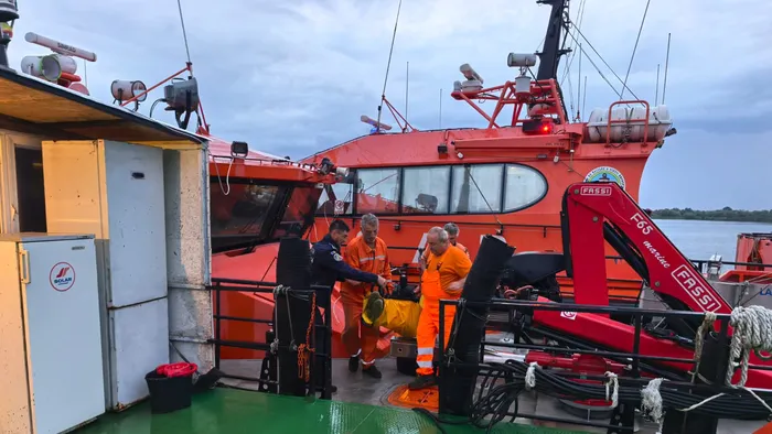 Alertă în Marea Neagră. Nava cu aproape 4.000 de tone de propan, lovită în apropierea coastelor României